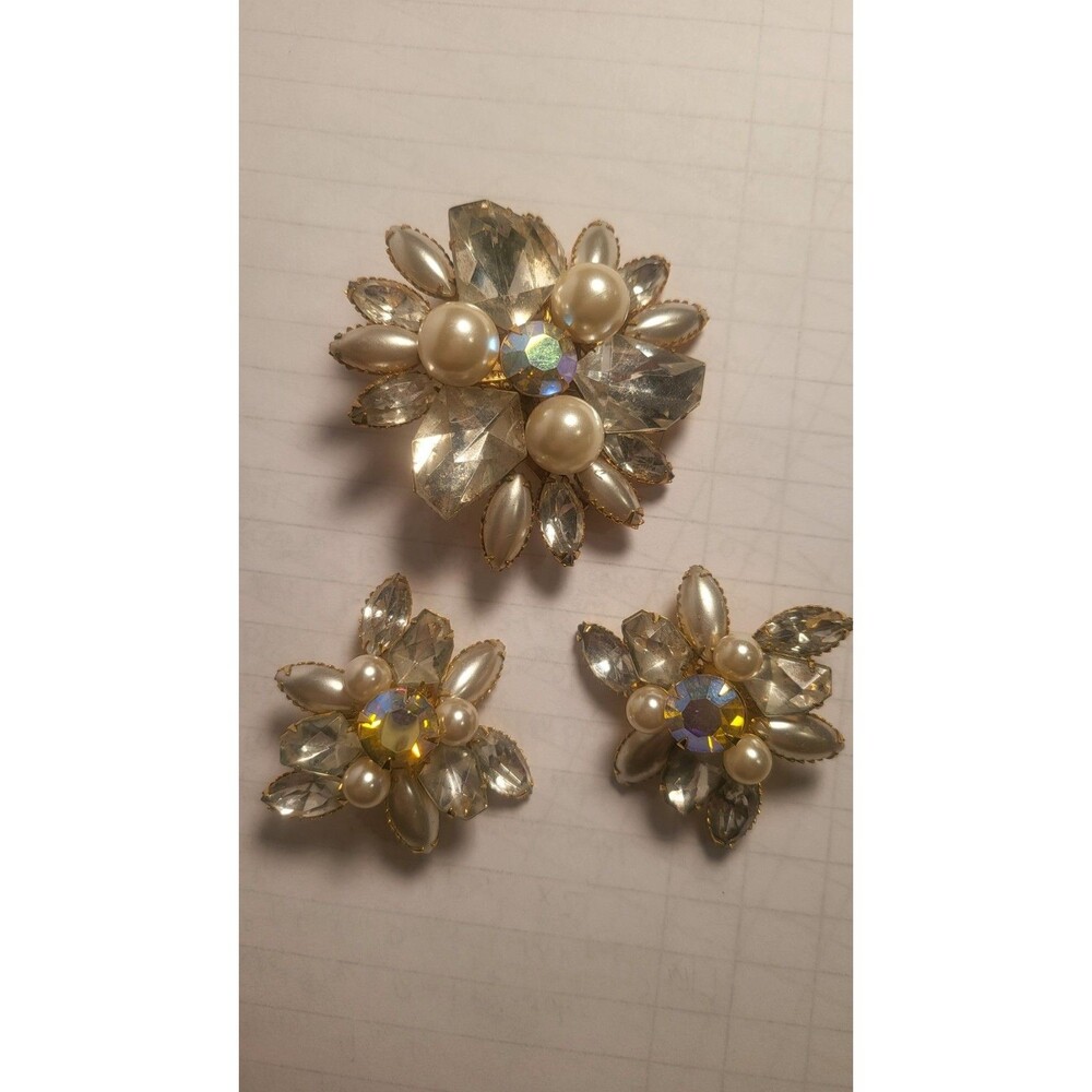Judy Lee Flower Clear & Aurora & Faux Pearl  Vtg Brooch w/ Matching Earrings